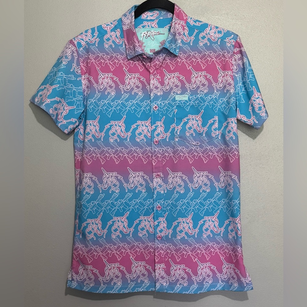 Retro Rifle Shirt Men’s XS “The Dream” Guns And Unicorn Skulls Excellent